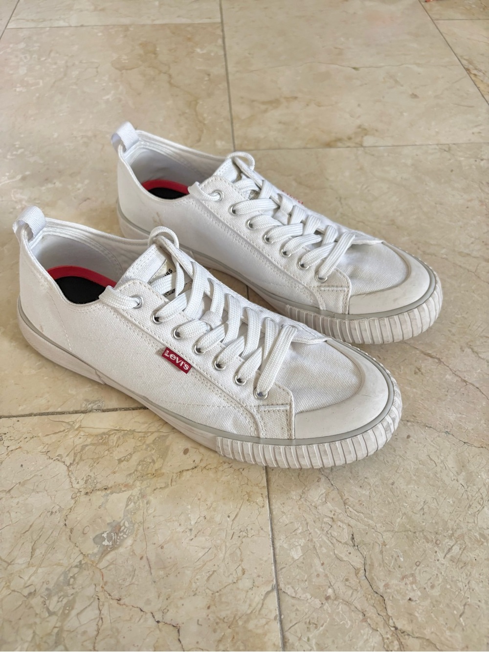 Levi's Men's White Canvas Lace-Up Sneakers with Red Logo
